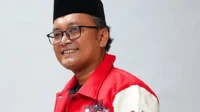 08012025123000potret Politikus Pdi Perjuangan Guntur Romli Yang Menanggapi Soal Kpk Menggeledah Rumah Hasto Kristiyanto